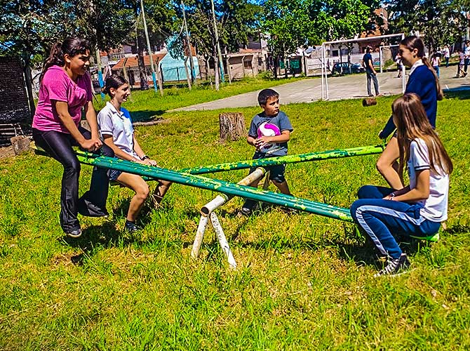 ESCUELA ARGENTINA MODELO