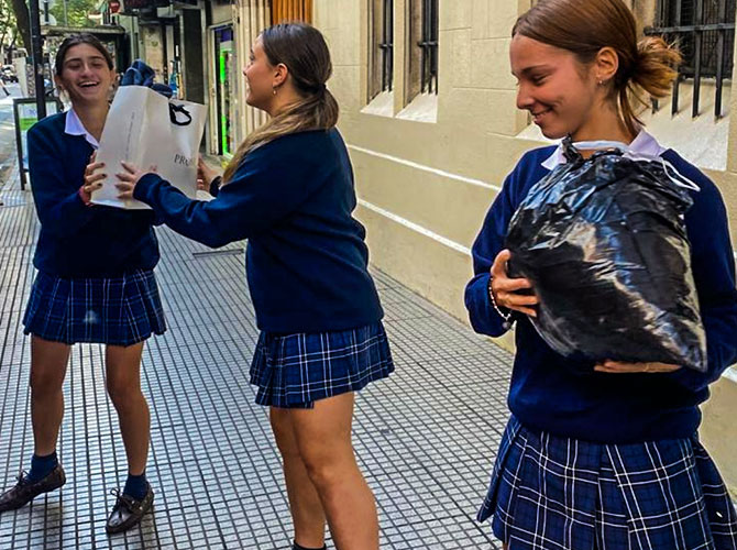 ESCUELA ARGENTINA MODELO