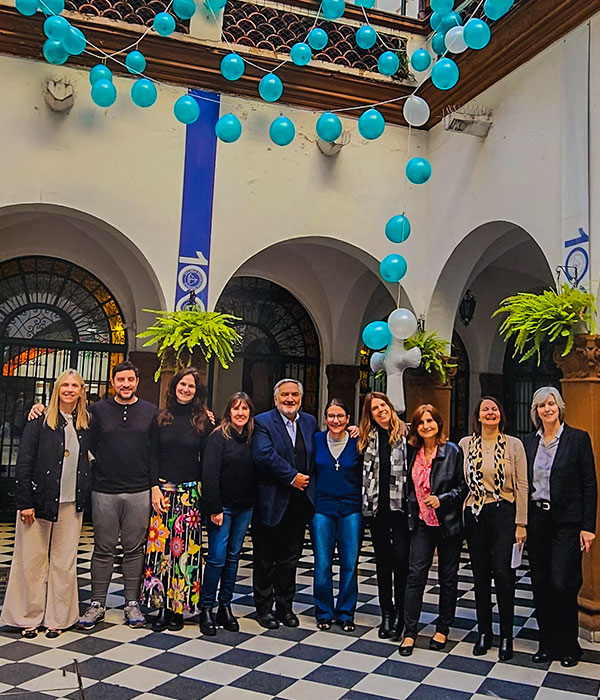 ESCUELA ARGENTINA MODELO