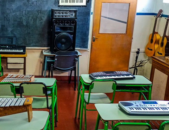 ESCUELA ARGENTINA MODELO