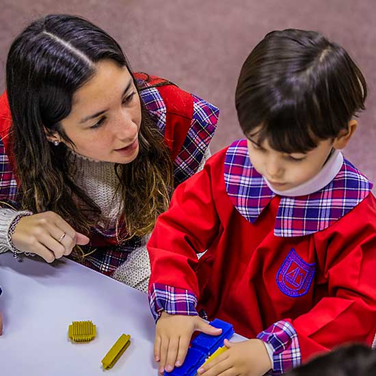 ESCUELA ARGENTINA MODELO