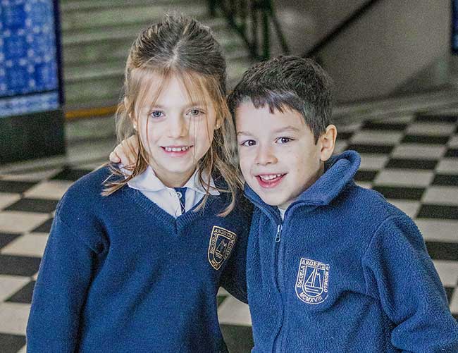 ESCUELA ARGENTINA MODELO