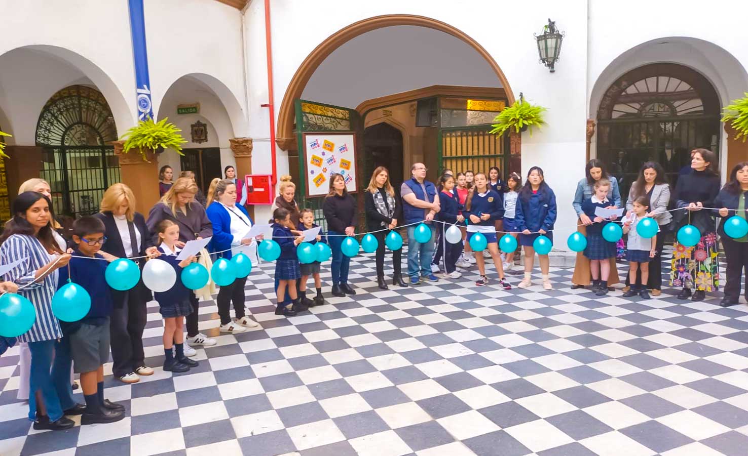 ESCUELA ARGENTINA MODELO