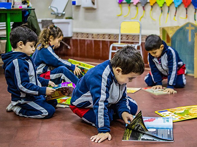 ESCUELA ARGENTINA MODELO