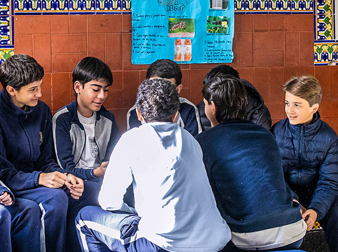 ESCUELA ARGENTINA MODELO