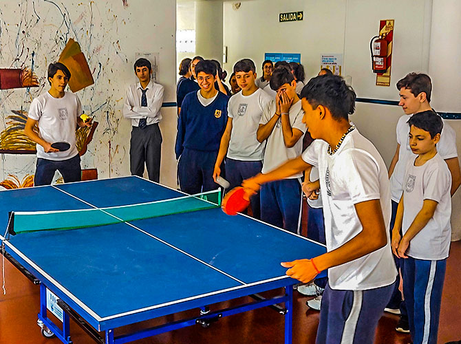 ESCUELA ARGENTINA MODELO