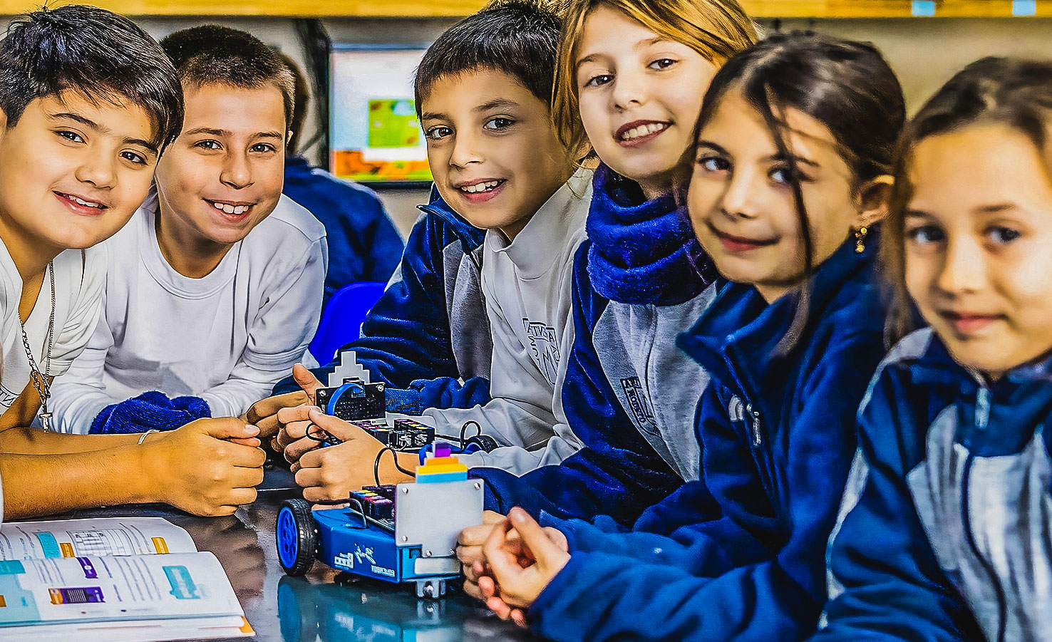 ESCUELA ARGENTINA MODELO