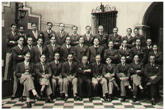 PROMOCIÓN 1941 M • AGUILO, José María. ALZAGA PEARSON, Martín de. ARDIGO, Jorge A. ARECO, Alberto V. ARIZAGA, Jorge Augusto. BACIGALUPI, Carlos A. BELL, Juan A. BENGOLEA, Carlos Alberto. BUNGE, Octavio. CASARES, Vicente L. CATALAN PELLET, Emilio. CLUSELLAS, Hernán J. CLUSELLAS, Rodolfo E. CONTRERAS, Enrique. COOK, Guillermo A. CUZZANI, Agustín. DAVEL OBLIGADO, Fernando. DEURER, Carlos M. FERNANDEZ FORTUNY, Jorge. FIELD, Juan. FIGNONI, Enrique Luis. FORT, Felipe Mario. GAINZA, Máximo. GAINZA CASTRO, Alberto M. GIANELLO, Santiago. GIANOTTI, Luis Pedro. GOMEZ, Oscar Aurelio. GOROSTIAGA, Mateo Roberto. HOUSSAY, Raúl H. IBARLUCIA, Armando. JORDAN, Luis M. LAFFAYE, Carlos E. LAGORIO, Carlos H. LORENZETTI, José Antonio. MILONE, Manuel. MORIXE, Miguel M. PAZ, Napoleón Luis. PAZ ANCHORENA, José M. POMBO, Alberto Aníbal. RESANO, Carlos H. RIGOTTI, Juan P. RODRIGUEZ VILLAR, Pacifico. RUTH, Enrique A.C. SAENZ VALIENTE, Carlos M. SCHENSTROM, Luis. STERNBERG, Alfredo. VALLE, Leandro B. VILANOVA, Adolfo J. VILLAR, Horacio. VILLAROEL, Emilio. VISPO, Adolfo J. ZAVALA, Juan Ovidio.