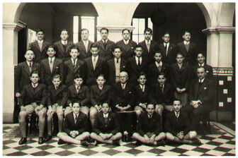 PROMOCIÓN 1947 • ASTIGUETA, César Pedro. BALLETTO ONETO, Rodolfo. BELTRAME, Carlos M. BOBBIO, Emilio Angel. BONADEO AYROLO, Alfredo B. BONFANTI, Marcelo H. BONNET, Luis María. BUSTOS MORON, Carlos. CAMPOS, Martín Julio. CARTIER, Eduardo. CASARES OCAMPO, Alberto. CASARINO, Guillermo A. CHAS, Joaquín. CHERET, Marcelo. CINTI, Carlos. DERQUI, Juan Cruz. DI TELLA, Torcuato S.F. DUGGAN, Bernardo Lorenzo. ELIA, Carlos de. EZCURRA, Lorenzo. FALETTY, Héctor Arturo. GADDA, Alberto. GAINZA CASTRO, José. GARCIA BIAZINI, Horacio. GARCIA FERNANDEZ, Manuel. GRASSO, Eduardo G. GREEN, Carlos F. GUICHANDUT, Blas L. GULLER, Carlos A. GULLER, Ernesto B. HEIDENREICH, Arturo. IGARTUA, Luis María. IRAETA, Héctor R. LIBARDI, Miguel Ángel. LOPEZ NOEL, Raúl D. MALAGARRIGA, Juan Carlos. MALLMAN, Carlos Alberto. MARENGO PALACIO, Santiago. MENDEZ CALZADA, Luis. MIGNAQUY LURO, Enrique. MONZON, José Antonio. OLIDEN, Jorge F. PASMAN, Raúl Francisco. PASMAN, Rodolfo M. POCCARD, Carlos B. POLLITZER, Gustavo. RODRIGO, José P. RODRIGUEZ LUBARY, Enrique. RUTH, Eduardo. SAENZ, Benjamín M. SAENZ VALIENTE, Justo José. SANTAMARINA, Emilio Jorge. SERVENTE, Raúl Héctor. SPALLAROSSA, Mario. SUAREZ, Jorge Iván. TABOADA JIMENEZ, Guillermo. TEZANOS PINTO, Mario de. TRAVERSO, José Antonio. VALLINA, Jorge Manuel. ZEMBORAIN, Carlos.