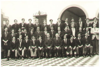 PROMOCIÓN 1969 • ABREU, Jorge Luciano. ACETO, Carlos A. AENLLE, José Jorge J. AMADO CATTANEO, Adolfo. ARENA, Eduardo A. ARIZMENDI, Constancio M. BADINO, Horacio R. BAIOCCHI, Federico R. BARBOT, Fernando J. BEKENSTEIN, Miguel A. BELLINI, Luis A. BENEDIT, Guillermo A. BOZZI, Alberto J. BRUNO FRIAS, Gustavo E. CACACE, Horacio C. CAMINO, Víctor H. CARRILLO CALIO, Pedro T. CARRIO, Ricardo L. CASAL, Ricardo E. CUPOLO, Roberto C. DELBENE, Raúl. DUHAU, Enrique U. DUKAREVICH, Pablo. FALETTY, Enrique R. FAVA RABITTI, Carlos. FITTIPALDI, Oscar D. FONROUGE, Fernando. FORNARI, Fernando D. FRANCK, Eduardo E. GALDERISI, José G. GALDOS MUHLIG, Luis M. GARCIA, Alejandro M. GARCIA NUÑEZ, Alejandro. GARIBALDI, Roberto. GISMONDI, Marcelo J. GOMEZ, Jorge. GOMEZ ANDRADE, Ricardo. GONZALEZ ALZAGA, Máximo. GREGO, Juan F. GUEVARA, Gonzalo J. GULLO, José Luis. IGLESIAS, Marcelo E. ISEQUILLA, Ramón de. JORGE, José Manuel. LUCIONI, Carlos V. LUCONI, Marcos. LUSARRETA, Alfredo de. MARTINEZ, Hernán R. MARZINELLI, Miguel A. MENDIGUREN, Alfredo De. MORGAN, Alberto E. MOURIÑO, Marcelo H. MUSICO, Vicente E. OJEDA, Guillermo E. OTTURI, Gabriel E. PASSERON, Roberto E. PASTOR, Guillermo. PLA, Daniel A. PUERTA, Federico R. RAMOS MEJIA, Manuel A. REDAELLI, Alejandro A. ROVIRA, Juan Marcelo. RUSSO, Armando A. SAENZ, Mario L. SCHAMANN, Gustavo E. SEGAL, Pier Manuel. SONCINI, Mario E. TARASIDO, Eduardo A. TORRES MARTINEZ DE HOZ, Jorge. TOVO, Enrique A. TOVO, Roberto F. TRONGE, Mario F. VERISSIMO, Juan Carlos. ZABALAGA, Oscar D.