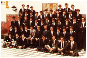 PROMOCIÓN 1981 • AGOTE, Sergio F. ALBERIO, Raul D. ALLENDE, Alejandro M. ARDANAZ, Ricardo J. BIEDMA, Marcos • BORGONOVO, Diego • BOSCH ECHAZU, Francisco • BRIGNONE, Francisco J. BUZZALINO, Eduardo G. CALCATERRA, Fabio M. CAPDEPONT, Marcos • CARRERE, Fabián L. CASTRO, Gabriel A. CIGORRAGA, Claudio • CIMINO, Hernán H. DAURAT, Miguel A. DEBENEDETTI, Bernardo • DELBENE, Rubén • DODERO CAVAGNA, Sergio • DUNCAN, Francisco A. EGUIA SEGUI, Hernán • ELORDY, Joaquín de • ESTOL, Horacio • FALCO, Luis Ulises • FERRARIO, Lucas M. FERRER VAZQUEZ, Xavier Gonzalo • FREUDENTHAL, Federico • FUGARDO, Norberto J. GANNIO, Leonardo C. GONZALEZ BOSQUE, Marcelo • HEESCH, Patricio F. IDOYAGA, Marcelo G. IRIONDO, Juan M. de • KEVORKYAN, Enrique • KLAPPENBACH, Marcelo • LACROZE, Lorenzo S. LAMARQUE, Alejandro I. LOPEZ, César Julio • LOPEZ CODA, Pablo C. LOUGE, Beltrán F. LOZANO, Diego • MENDEZ CAÑAS, Alberto Hernan • MENTASTI, Pablo B. MILBERG, Agustín F. MIRALLES, Alejandro • MORENO, Carlos • NORES, Santiago • ORFALI, Pablo M. OTAÑO, Raúl Martín • PEREYRA YRAOLA, Eduardo • PIZZI, Martín Luis • POEHLS, Federico M. PRADO LIRA, Rodrigo • QUIRNO COSTA, Federico • RAGGIO, Sebastián Pablo • ROBREDO, Gonzalo • SAAVEDRA, Darío A. SAGASTI, Emiliano J. SALOY, Silvano Luis • SAUD, Jorge • SCALA, Juan Manuel • SCANNONE, Pablo E. SEGURA, Diego M. SOCAS, Ignacio • SPAGNOLI, Fabián • STAKSRUD, Jorge A. SUAYA, Guillermo • TARASIDO, Germán E. URIBELARREA, Marcos • VACCAREZZA, Oscar M. VALDIVIA, Manuel A. VARTABETIAN, Alejandro • VIDAL, Germán H. VIGIL, Constancio C. ZARICH, Martín E. ZIMMERMANN, Mariano