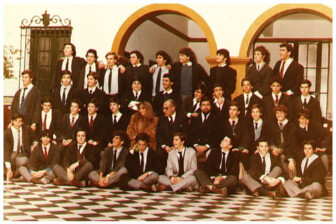 PROMOCIÓN 1984 • ALLENDE, Federico. ARAYA, Gonzalo. AULICINO, Juan Martín. BERDULLAS, Daniel. BLAQUIER, César Alberto. BUTTARO, Jorge F. COMINELLI, Luis. DEPIETRI, Matías. DESIRELLO, Ricardo P. FRANCIONI, José Manuel. GARCIA DASTUGUE, Gonzalo. GARCIA FUENTES, Roberto B. GEORGALOS, Juan Pablo. GONZALEZ, Ramiro. GONZALEZ LOBO, Luciano. HAM, Martín Luis. IMBROSCIANO SOTO, Sergio. KREUTZER, Christian. LAIÑO, Lauro Fernán. LAMAS, José Luis. LOPEZ, Claudio Alberto. LOUGE, Adrián Orlando. LOZANO, Mariano Carlos. MACCHI, Martín Ignacio. MARTELLI, Francisco. MONGUZZI, Carlos Miguel. MONTES, Gonzalo Martín. PIAZZA, Gustavo R. PICASSO, Mariano José. QUERIO, Pedro Pablo. RATTO, Marcelo Jorge. RODRÍGUEZ CASTELLI, Enrique. SAENZ, Alfredo. SAN MARTIN, Adrián G. SIMON, Ricardo Alberto. TALIN, Christian. VERA OCAMPO, Juan de Dios. VOLPE, Fabián Esteban. WESCHLER, Horacio M. WILLIAMS, Federico. WILLIS, Carlos. ZOROZA, Isidro Juan.