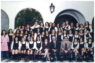 PROMOCIÓN 1992 • AIRASCA, Santiago Ernesto. ARACAMA, Andrés Martín. ARDIGO, Jimena. BALADE, Cecilia Inés. BOGGINO, Flavia. BRUZZO, María del Pilar. BULLRICH, Catalina. BUSQUET, Nicolás. CAMPOS, Carolina Victoria. CAPRILE, María Paz. CAPUTTO, Juan Martín. CHIARADIA, Marcela. DALLA VIA, Jerónimo Luis. D’AMORIN LIMA NOVO, María Lucila. DE ANCHORENA, José Francisco. DUMAS, Juan E. ESCUDER, Julián Matías. ETCHEVERRY, Carla Paola. FABBIANI, Mariana Paula. FAKS, Rocío Carolina. FERNANDEZ LAPLACE, Diego. FRONZA, Sistiana. GAMBOA, Juan María. GARCIA MATA, Soledad. GASQUET, Marcela Ursula. GATTONI, Mariana. GIRARDI, Santiago. GOLDSCHMIDT BARRIO, Mariano E. GONZALEZ LERA, Dolores. GOÑI, Catalina. HELLEMEYER, Federico. HOPFF, Sebastián María. IRIARTE, Tomás. JAKOB, Walter Alfredo. JALIKIS, Florencia Giselle. JAUREGUI, Martín Miguel. KENT, Valeria. LANDGRAF, Ana Bárbara. LEE, Hye Sung. LITARDO, Raul Ignacio. LLINAS, Mariano. LOPEZ ZUBIAURRE, María del Rosario. LOZES, Mariano Martin. MACHIAVELLO, Natalia. MACRI, Esteban Augusto. MAGNASCO, Lucas Pablo Raul. MARTIN, Inés Gabriela. MARTINEZ RIVIERE, Christian. MOGLIA, Alejandro. MORALES BALLEJO, Juan Cruz. MUCCIOLO, Jorge Nicolás. NEIRA ECHEVESTE, María Fernanda. NUÑEZ, Pedro Fernando. PACIAROTTI, Leandro Carlos. PENAS, Diego Ramón. PIROLO, Juan. POMBO, Florencia. PORCARO, Alejandro. RAMOS LANATI, Alicia Lara. RAMOS MEJIA, Juana Inés. RICCARDI LOPEZ, Marcelo. RODRÍGUEZ, María Florencia. RODRIGUEZ GARCIA, Ximena. RODRIGUEZ LARRETA, Juana. RUOCCO, Esteban Luis. SACHERI, Delfina. SANCHEZ DE BUSTAMANTE, Soledad. SANCHEZ VELA, Rocío. SANTOS MUÑOZ, Macarena. SANZ, Carola. SERVENTE, Diego. TIDONE, Carlos María. TOMAS, Gabriel Andrés. VEIGA, Francisco José. VERSTRAETEN, Iván Miguel. WELLISCH, Alejandro Diego. ZAFFORE, Carolina. ZAIDMAN, Francisco. ZANALDA RINALDI, Tomas Ezequiel.