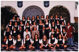 PROMOCIÓN 1994 • AGUADO, María Alejandra. ALVAREZ GAIANI, María Gimena. BALDESSARI, Carlos Martín. BALTAR, Agustín. BARAYOBRE, Gaspar. BAYNAUD, Christian Herve. BENGOLEA, Agustina María. BRUNI, Martín. BUCCOLO, Ricardo. BUSSO CASATI, Juan Martín. CALE, Julieta. CAMEO, Malena. CARVALHO FOGACA DE MEDEIROS, Carmela. CERRELLA, Mariano. COELLO FORTES, Elena. CORRAL SAN MARTIN, Santiago. CORTESI, Santiago Ezequiel. DALLA VIA, Ignacio Juan. DE ANDREIS, Federico. ESPOSITO, Rubén. ETCHEVERRY, Lorena Paula. FALCIONI, Javier. FERNANDEZ, Pilar. FRACCHIA, María Eugenia. FUENTES ROSSI, Jose Ignacio. FUTTEN, Víctor Alejandro. GAMONDES, Juan Pedro. GARCIA, Leandro Ernesto. GASQUET, Agustín Tomas. GEROLA, Paula. GOLDSCHMIDT BARRIO, Alejandro Favio. GONZALEZ, Gastón. GONZALEZ, Julián. GRAVANO, Agustin. GUERRUCCI, Leandro Damián. GUGLIELMINO, Guido Antonio. HUME, Martín. IRIARTE, Verónica Andrea. JUAREZ, Marisa Fabiana. KAUFER VINENT, María Mercedes. LAINZ, Máximo Luis. LAPORTA, María Micaela. LAURNAGARAY, Tomás. LEZICA, Eduardo Ezequiel. LOZES, Laura Soledad. MACHADO, Julián Roberto. MAESO, Silvina. MARMOREK, María Fernanda. MARTINEZ PALERMO, Vanina Eugenia. MIRI, Juan Patricio. MOGUILIANSKY PATTIS, Diego Ignacio. MURIAS, Natalia Laura. OLLIVIER, Solange. OTTONE DELFINO, Viviana María. PARADEDA, Florencia Paola. PASTRONE, Cecilia María. PEREZ, Magalí Viviana. PRADA, Carolina. RADIS, Miguel Nicolás. RAFFAELE, María Fernanda. RAFFINETTI, María Ofelia. RODRIGUEZ BAUZA, Mercedes. ROESTEL GALICCHIO, Eleonora Belinda. SALINAS CLIFTON GOLDNEY, Guillermo Javier. SEGHEZZO, María Coloma. SIGNANINI, Agustín Guillermo. SIVORI, Andrea María. SOLARI, Mariano Marcelo. TALLARINO, Noelia Belén. UGRINA COMAJUAN, Natalia María. VILLARREAL, Juan Manuel. WILLIAMS, Mariano.