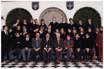 PROMOCIÓN 2001 • ABAD, Rocío. ALVAREZ Y FERNANDEZ, Eugenio Javier. AMADO CATTANEO, Álvaro. ANDRIA, María Laura. BADO, Patricio Alejandro. BARREDO, Silvina Luciana. BARREIRA GOÑI, Juan Emilio. BELDI, Mariana. BENINI, Enzo. BERTORA, Lucio Pablo. BONACALZA RICO, Santiago. BONTEMPO, Veronica. BREA, Teodosio Augusto. BRUZZO, Juan Manuel. CACACE, Laura. CAPALBO, Bruno. CASAFUS, Ignacio. CASTRO, María José. CATTANEO, Carolina. CENTENO, Rocío. CHIARELLO, Facundo. CIGNA, Luciana. CROXATTO, Lucas. CUERVO FERNANDEZ, Valeria. DAMILANO, Pablo Nicolás. DE BERNARDI, María Florencia. FERNANDEZ FUNES, Juan Pablo. FERNANDEZ PEREZ, Alejandro. FERRERO, Federico. FERRERO, Genoveva María. FIGUEROA PARDO, María Paz. FONTANA, Luis Gonzaga. FRANCARDI CALLEGARI, Gloria. GATIUS MALBRAN, Agustín. GNECCO, Andrés Miguel. HERRERO, Julieta. HUME, Andrés. LAPORTA, Pablo Enrique. LATTUADA, Carlos Luis Pío. LAURNAGARAY, Agustín. LAVIA TIRABOSCHI, Julieta. LOPEZ ORTIZ, Eduardo Emilio. LOPEZ ROSALES, Gastón. LOTTI, Sofía. MAINIERI, Agustín. MAJORANI, Romina Andrea. MANGINI, Juan Ignacio. MAYMO, Inés. MAZZUCA, Lucía María. MENDIVE, Francisco José. MENTASTI, Lucas. MERCAU, Eduardo. MINUTO, Juan Pablo. NOAILLIES, Guillermo Felipe. OROZCO, Dolores. OROZCO, María. ORTIZ FRAGOLA, Agustín. PASIK, Martín Alejandro. PENNINO, Luis Alberto. PINHO, Paula. PINTER, Melisa Inés. PONTEPRINO, Nicolás. PRIMAVESI, María Verónica. RAMIREZ MARCH, Raúl. RASPAGLIESI, José Francisco. RAUSEI, Gonzalo. REIG, Gastón Patricio. RENOM, Rodrigo Leandro. RETA, Matías. ROBREDO, Francisco. RODRIGUEZ JURADO, Juan Manuel. RUBIO, Martín Hernán. RUIZ MORENO, Joaquín. SALA, Juan Manuel. SANCHEZ BELLOCCHIO, Agustín. SANCHEZ RUBIO, Alejandro. SANTELLA, Verónica. SELASCO, Nicolás Alejandro. SEMINO, María Victoria. SFORZA ESCALES, Julia. SIMAN, María José. SOLA FAUS, Joaquín. SPADONI, Ricardo.